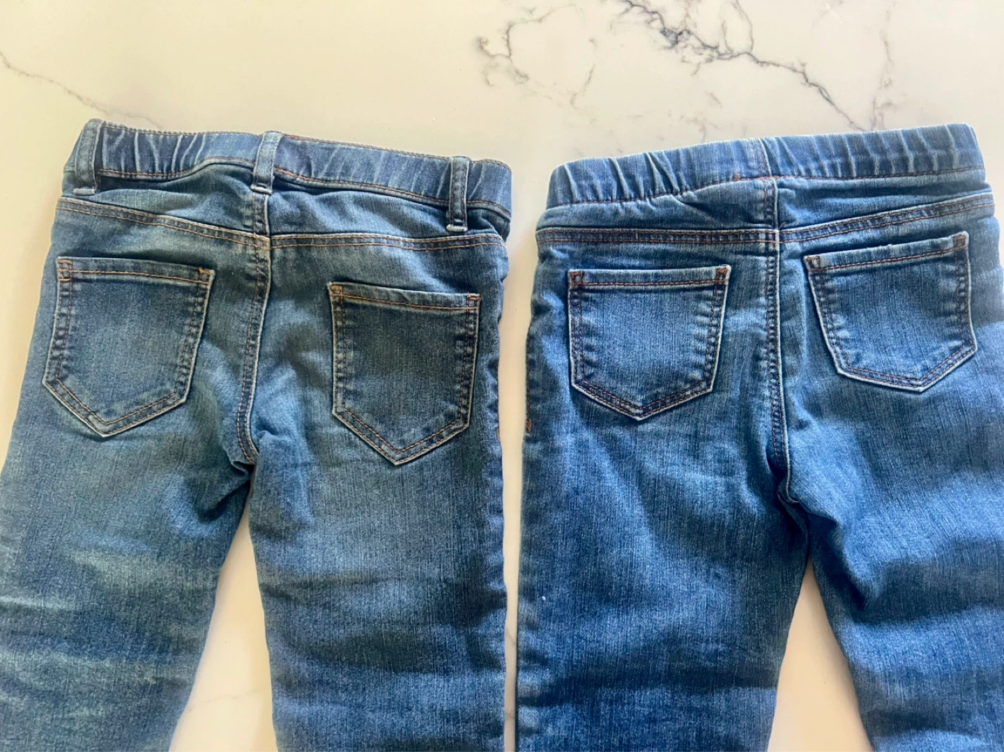OshKosh B'gosh Jeans - Toddler Size 4T ($8 both jeans) - photo 3