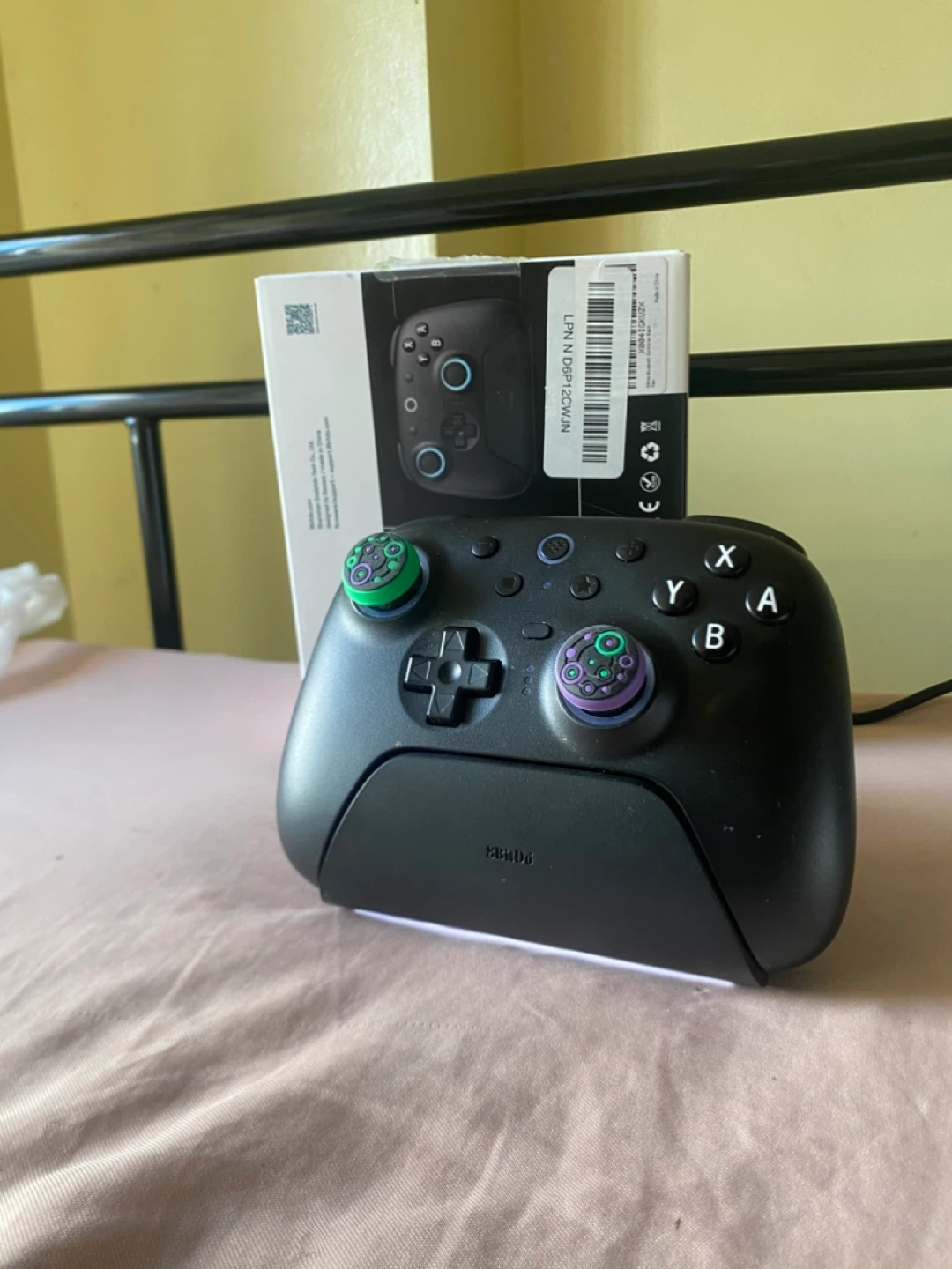 8BitDo Ultimate 2 Bluetooth Controller - photo 4