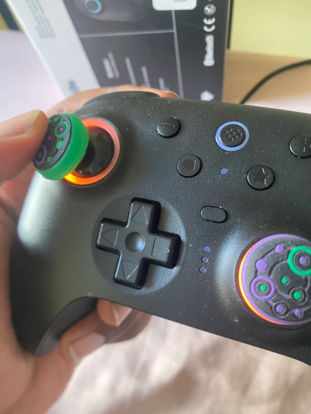 8BitDo Ultimate 2 Bluetooth Controller - photo 3