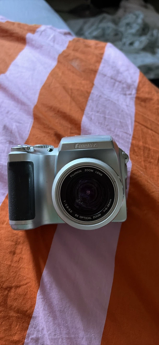 Digital camera - photo 2