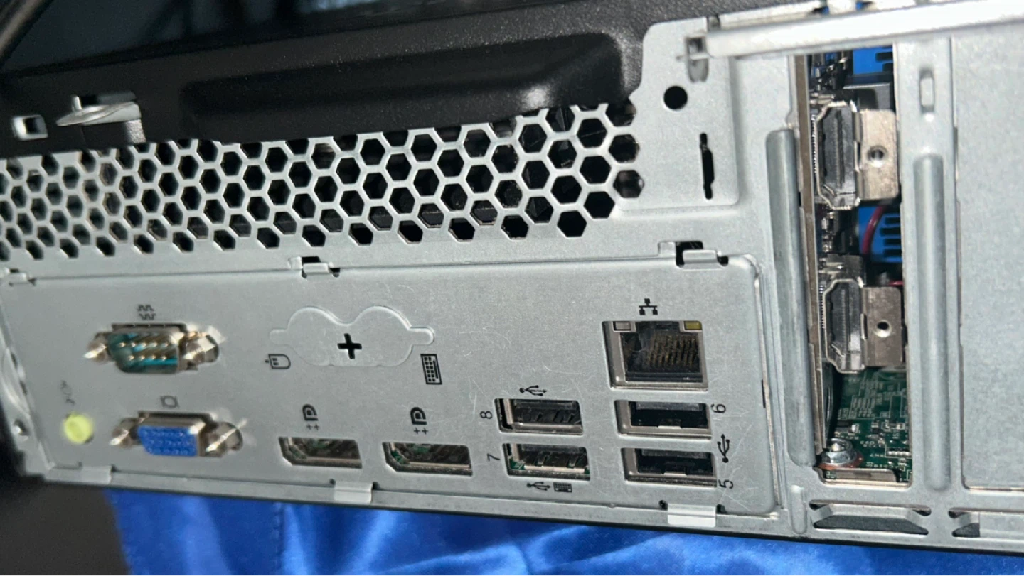 Lenovo ThinkCentre M720s Desktop Computer - photo 2