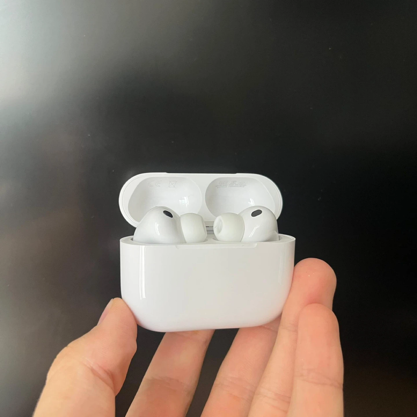 Apple AirPods Pro (2nd Gen) with Charging Case - photo 2