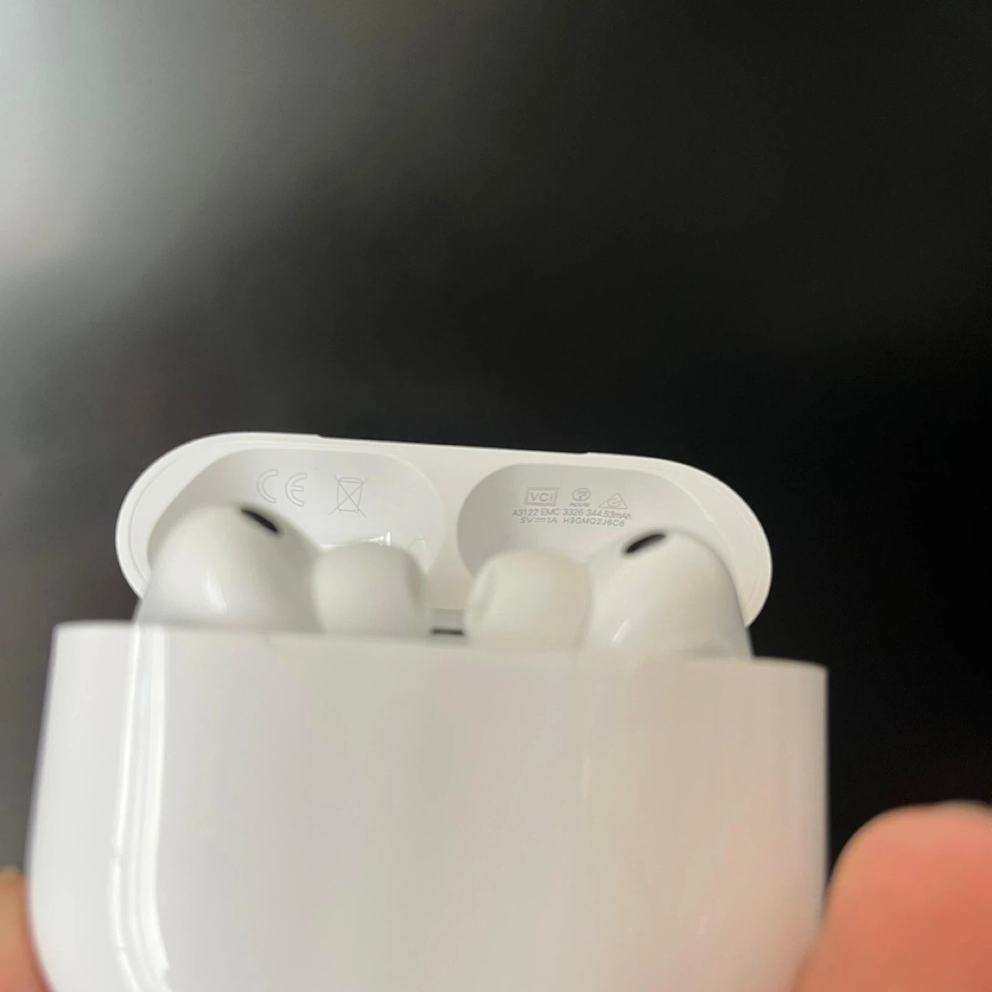 Apple AirPods Pro (2nd Gen) with Charging Case - photo 3