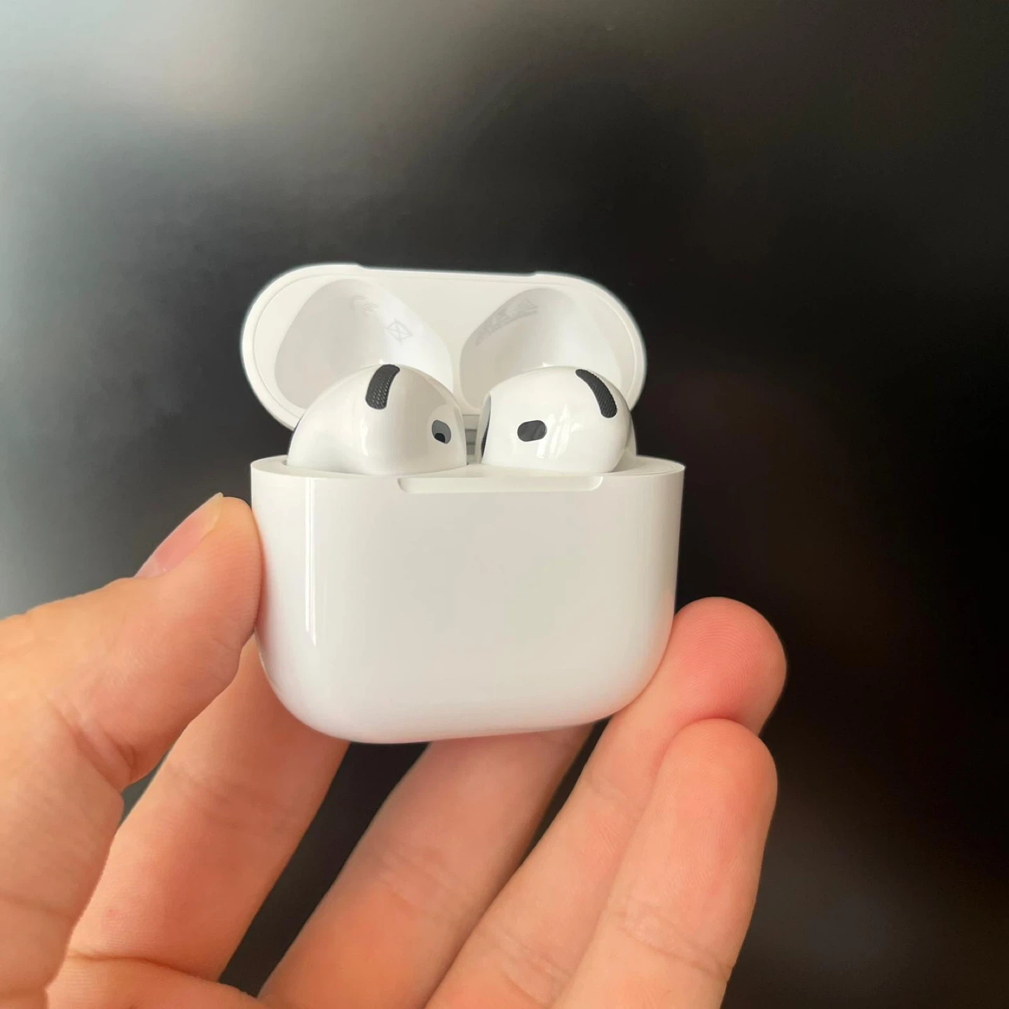 Apple AirPods Pro (2nd Gen) with MagSafe Charging Case - photo 2