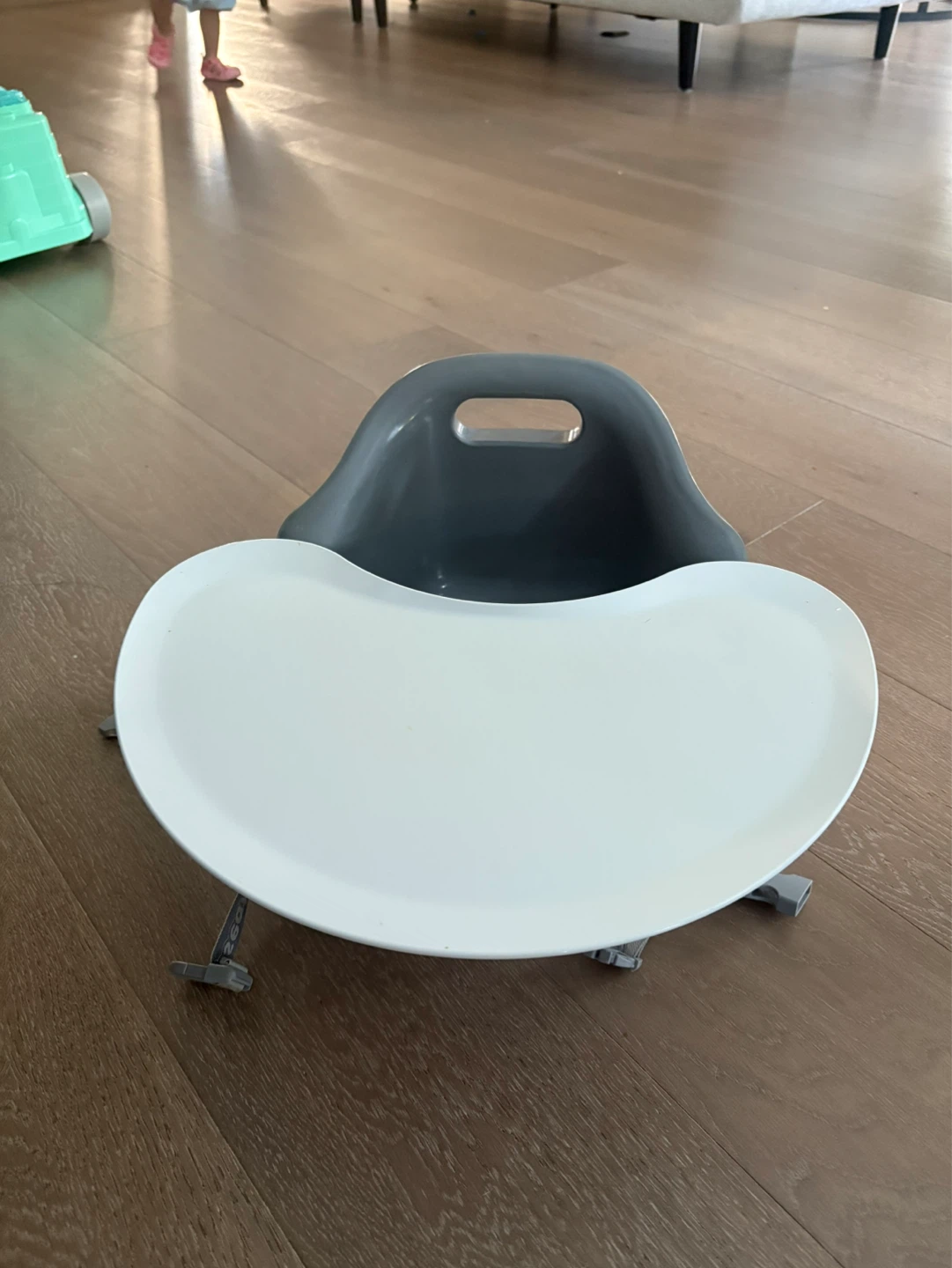 Upseat Booster Seat with Tray