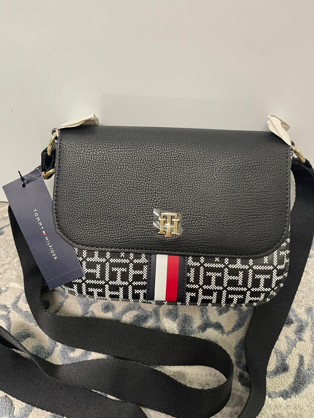 Tommy Hilfiger Shoulder Bag
