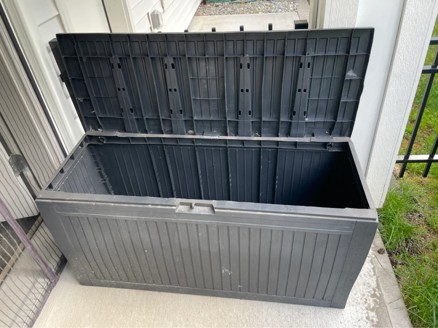 Large Outdoor Storage Box - photo 2
