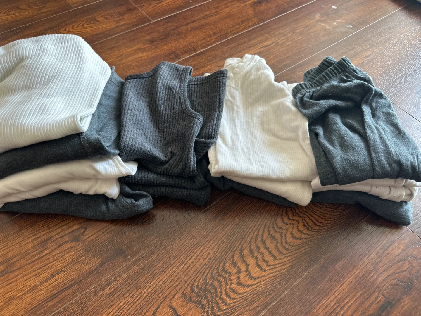 Adult and kids 7 to 8 thermals full selves and half sleves