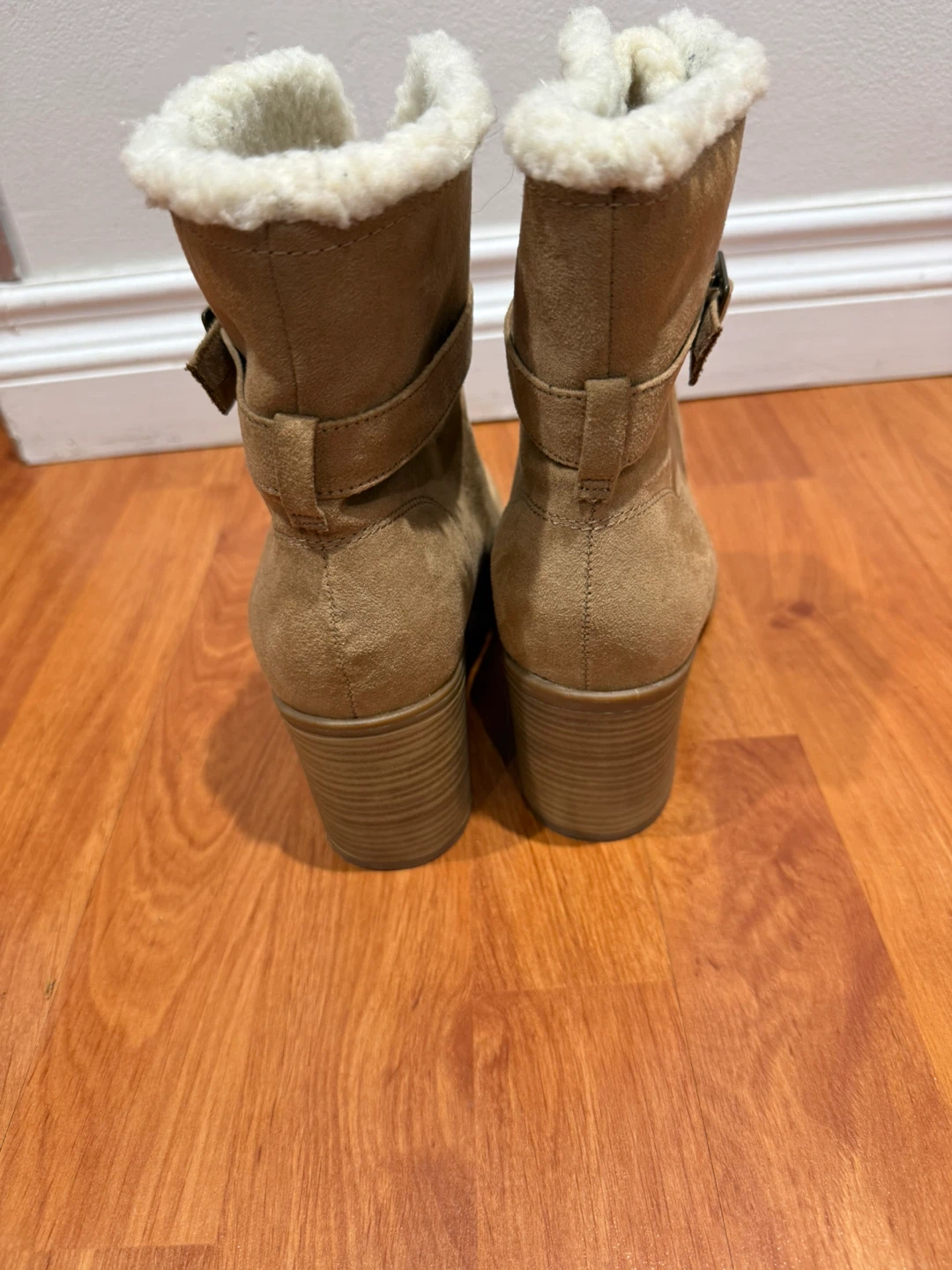 American Eagle Faux Suede Winter Boots - photo 3