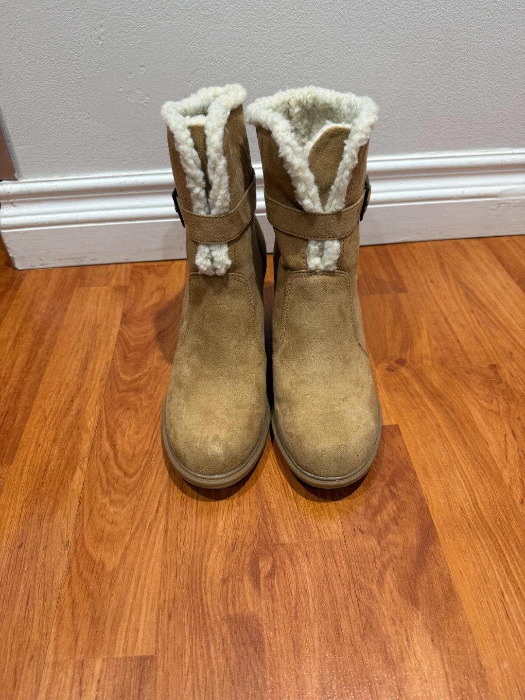 American Eagle Faux Suede Winter Boots