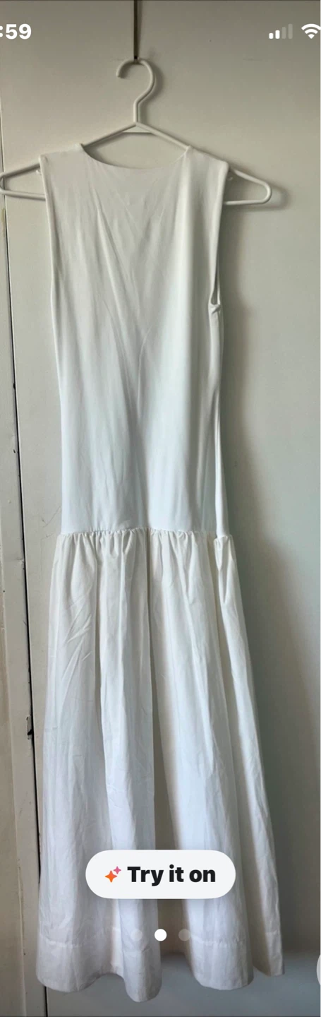 Babaton White Sleeveless modestly beautiful Dress - photo 3