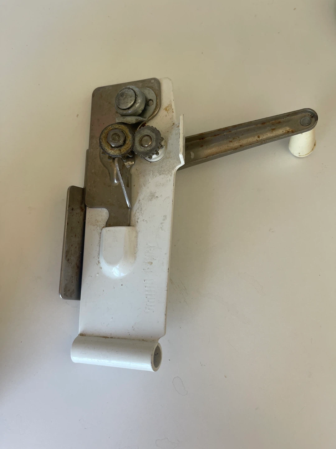 Swing-A-Way Can Opener ⚽️