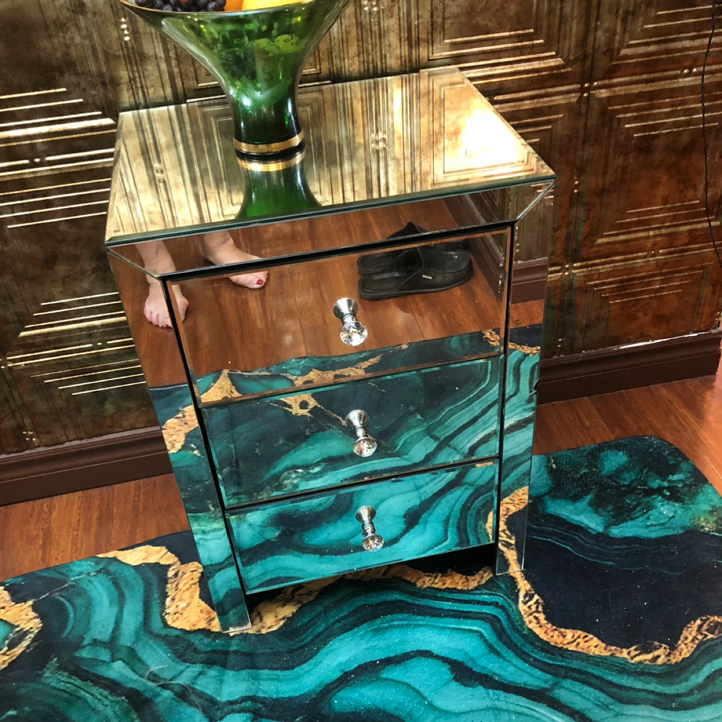 Mirror table