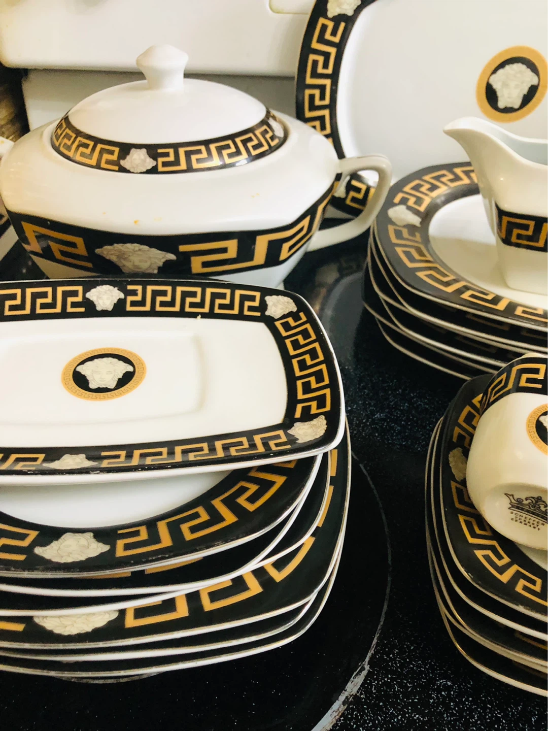 Versace Inspired Dinnerware Set 46 pieces - photo 2