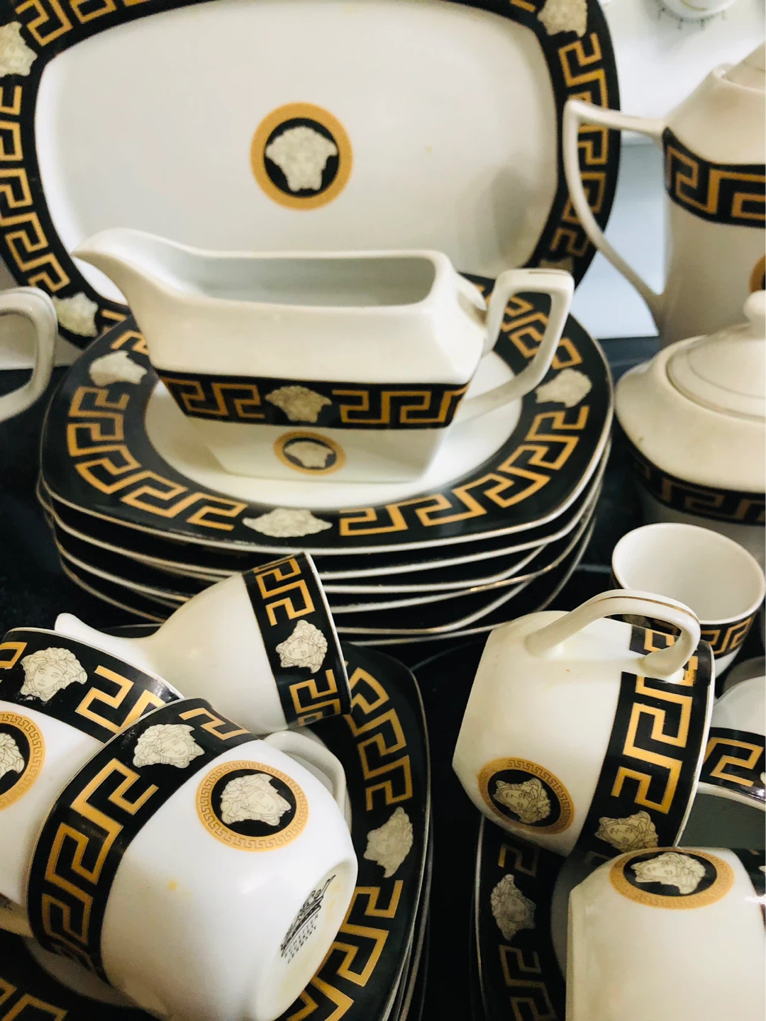 Versace Inspired Dinnerware Set 46 pieces - photo 3