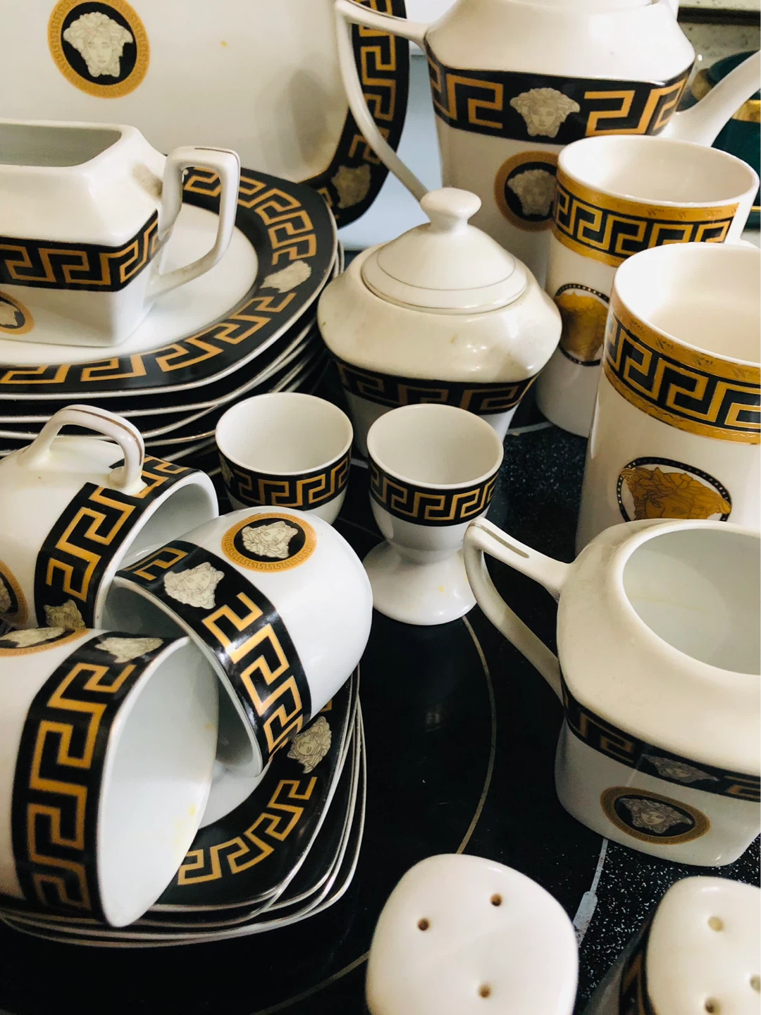 Versace Inspired Dinnerware Set 46 pieces - photo 4