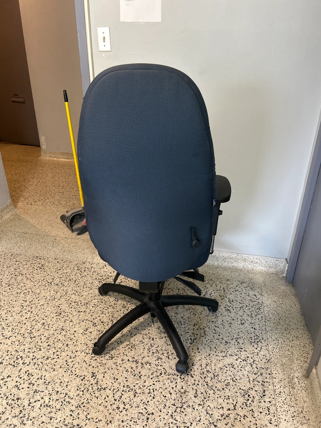 Office Chair - photo 2