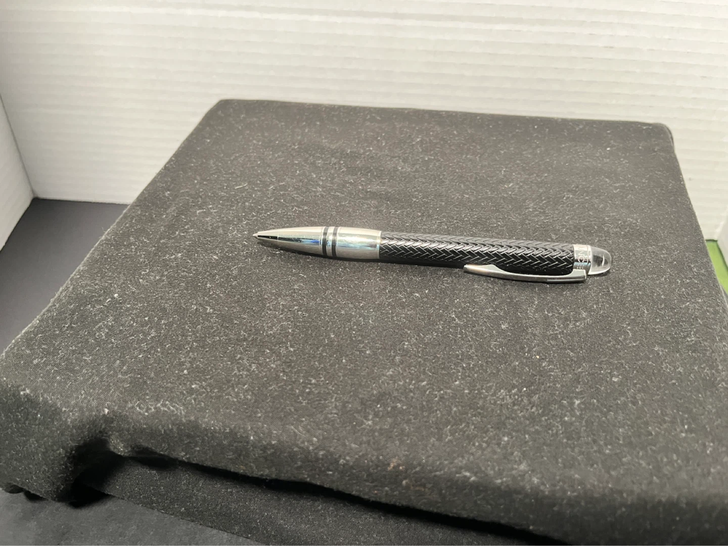 Montblanc Ballpoint Pen with Woven Black Grip with Case - photo 3