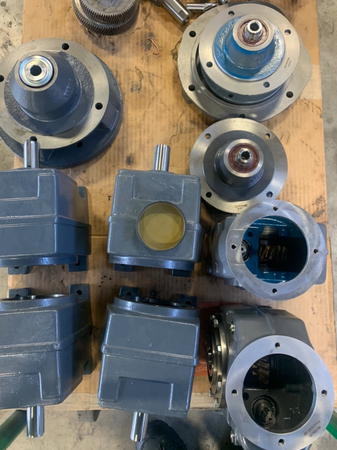 Industrial Gearboxes and Components