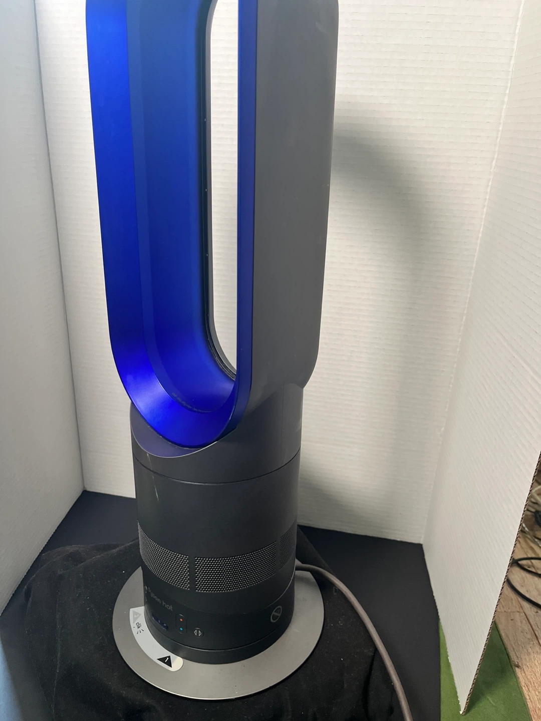 Dyson Hot + Cool Fan Heater - photo 3