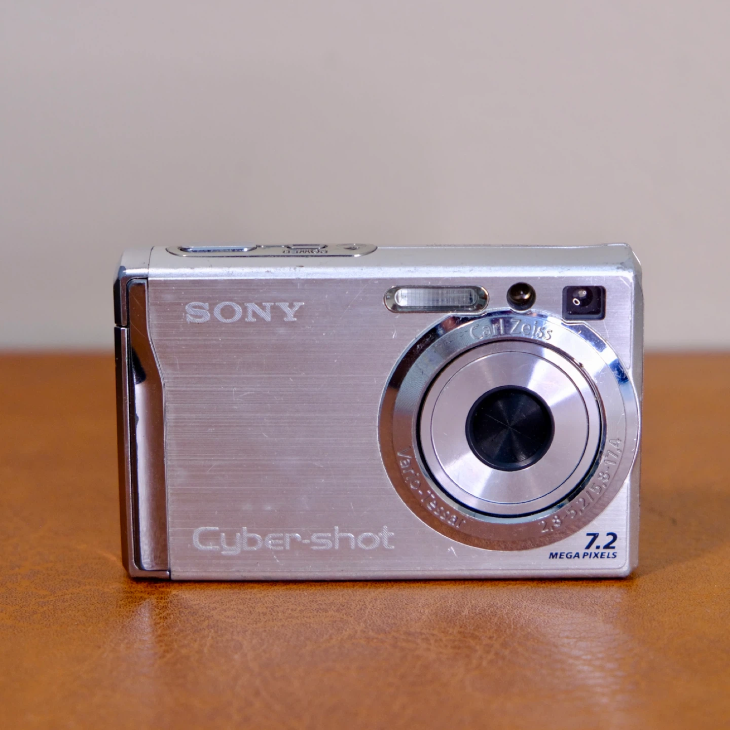 Sony Cyber-shot 7.2 Megapixel Digital Camera