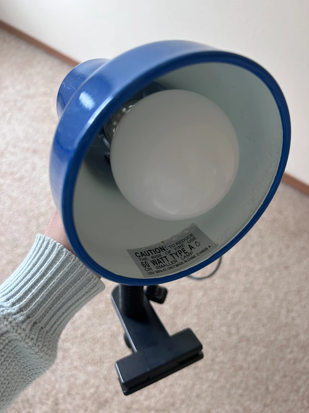 Clip on desk lamp with flexible gooseneck - photo 2