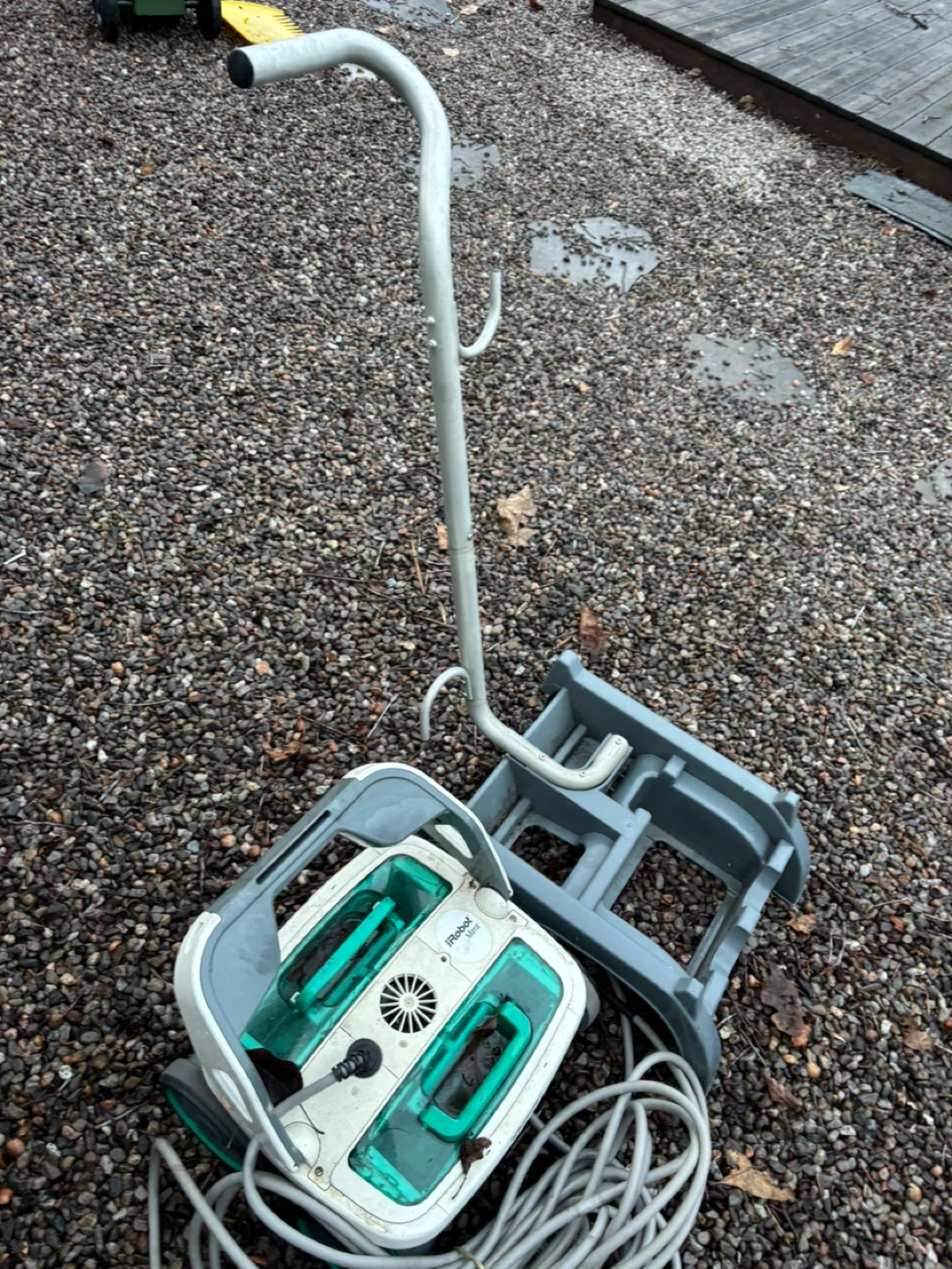 Pool Cleaner with Caddy - for parts - photo 3