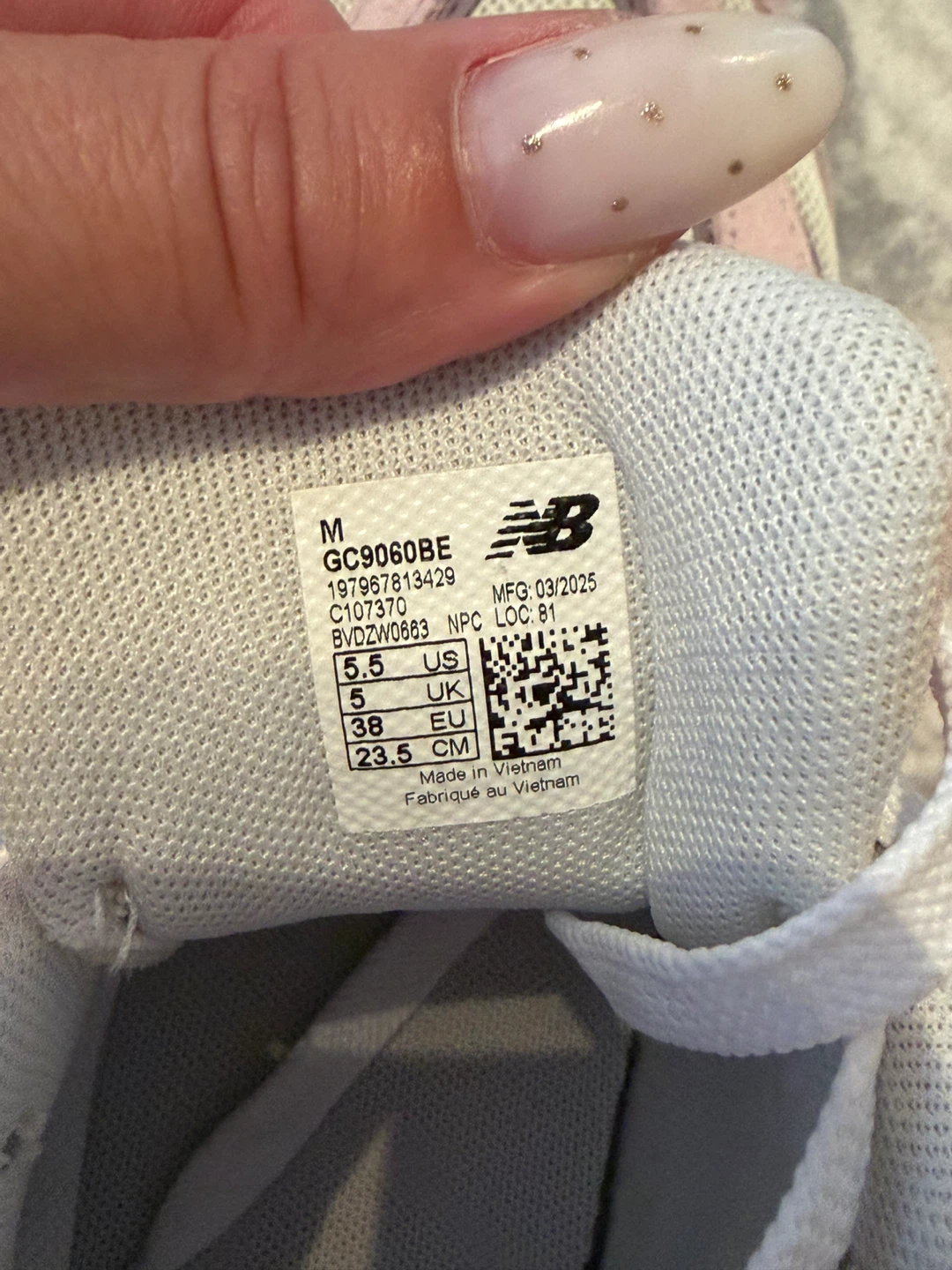 New Balance 9060 Pink/Cream Women's Sneakers - photo 4