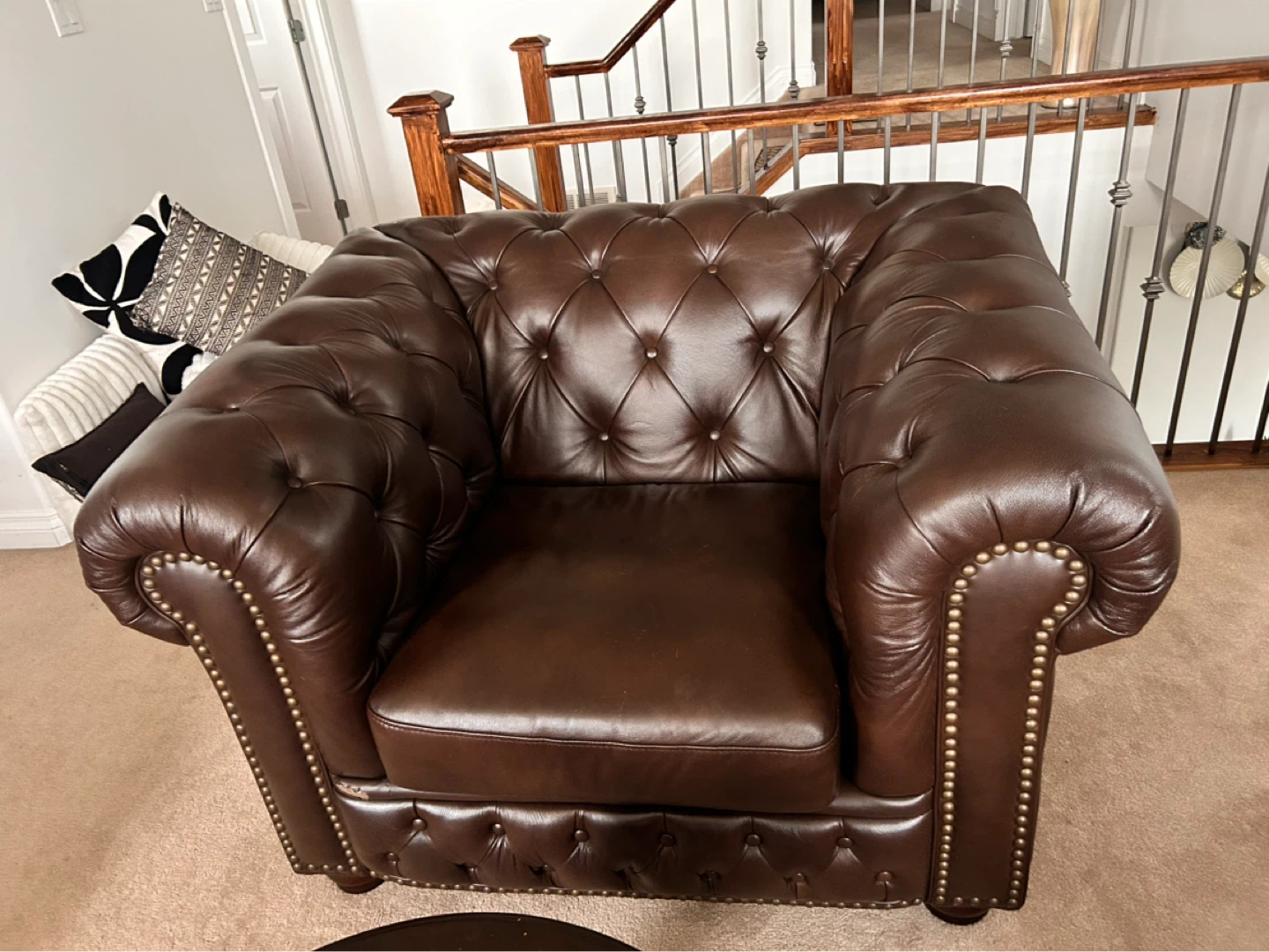 Brown Leather Chesterfield sofa set - photo 3