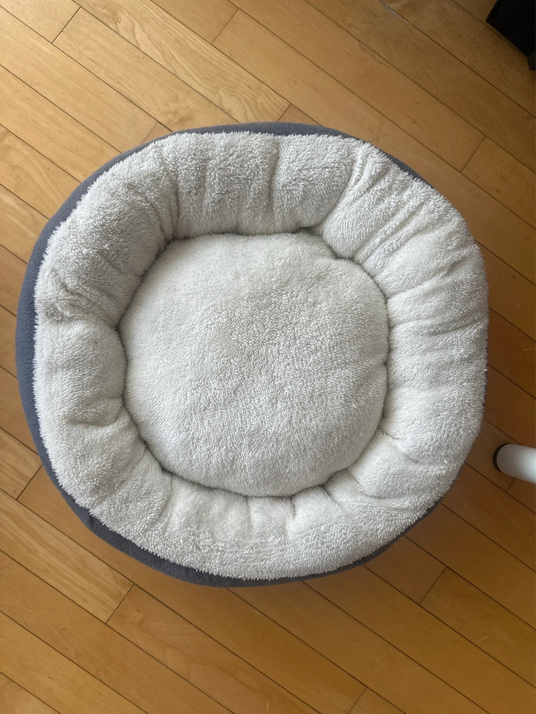 Plush Round Pet Bed