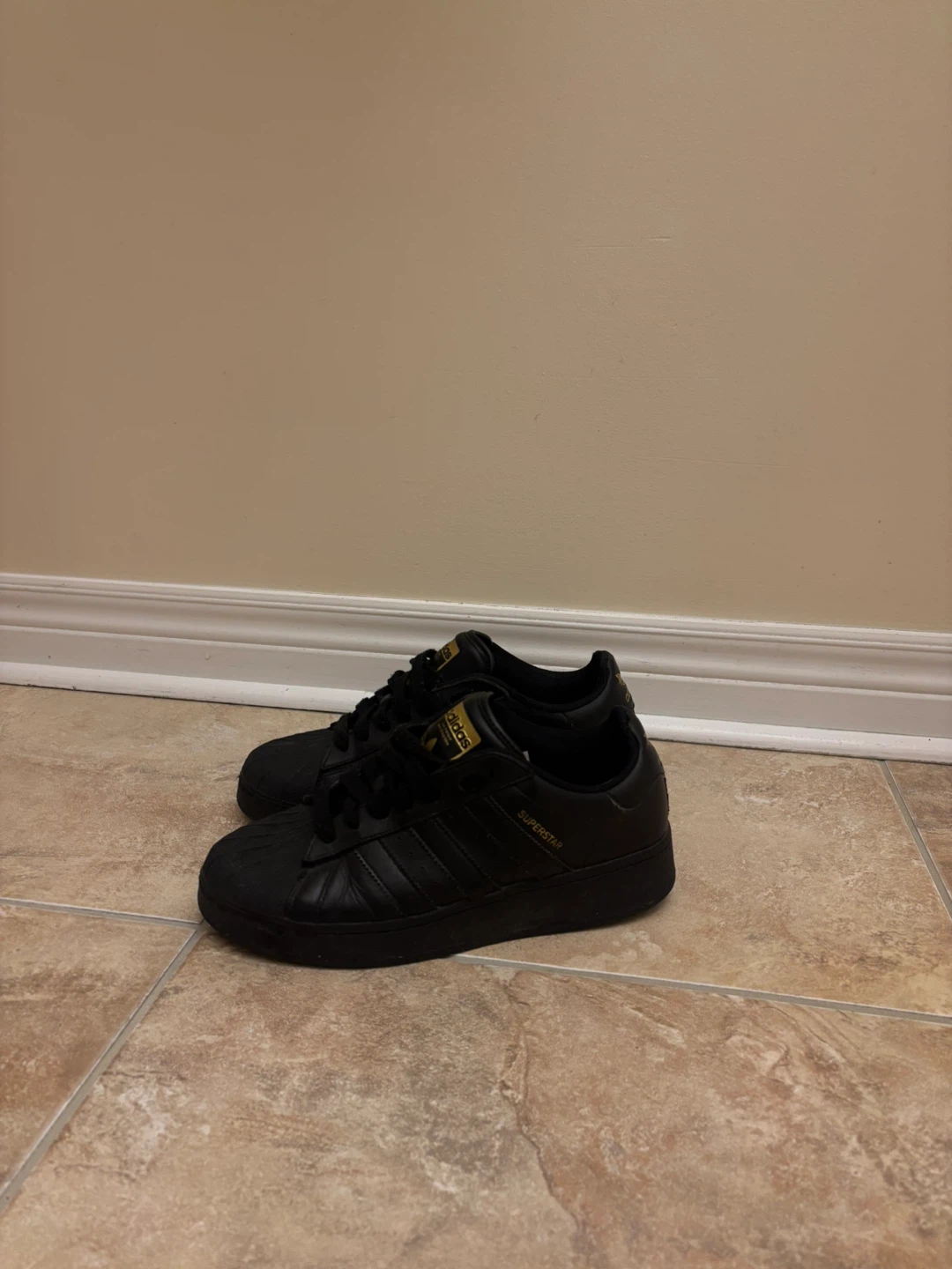Adidas Superstas Size 9.5 Shoes - photo 2