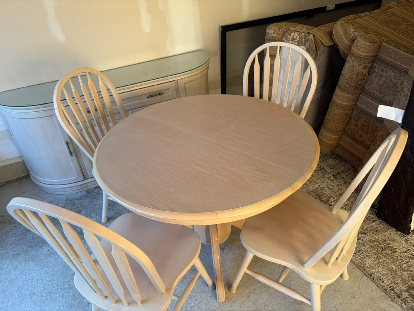 Round Dining Table Set with 4 Chairs - photo 2