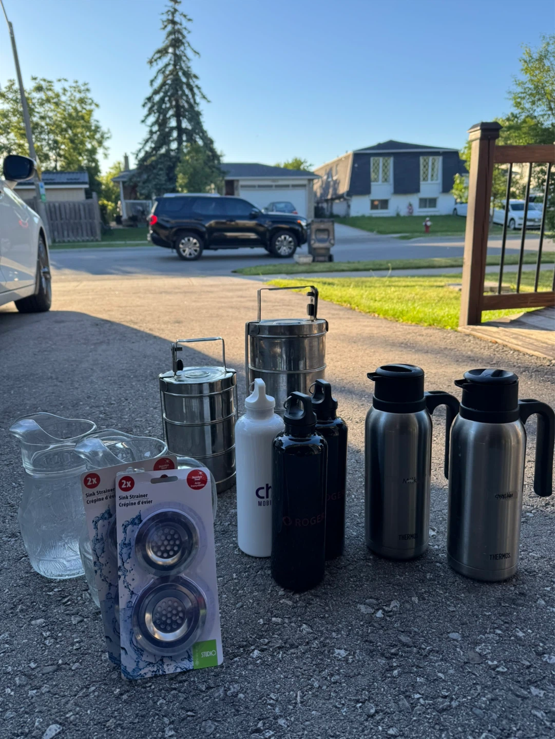 Kitchenware: Thermos, Water Bottles, Sink Strainers & Pitchers