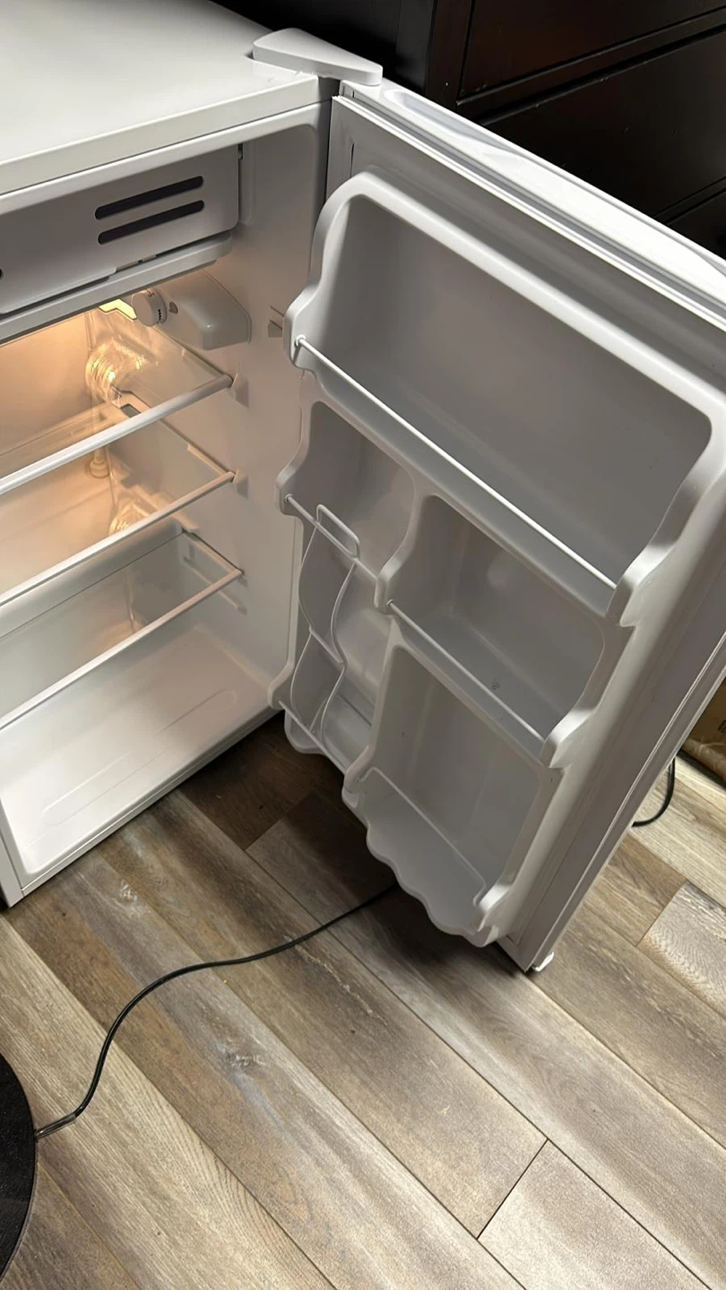 MASTER Chef Mini Fridge - photo 2