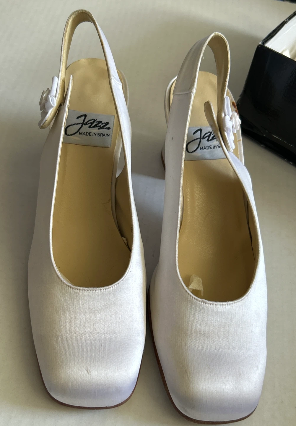 ⚽️White Satin Slingback Heels - Jazz