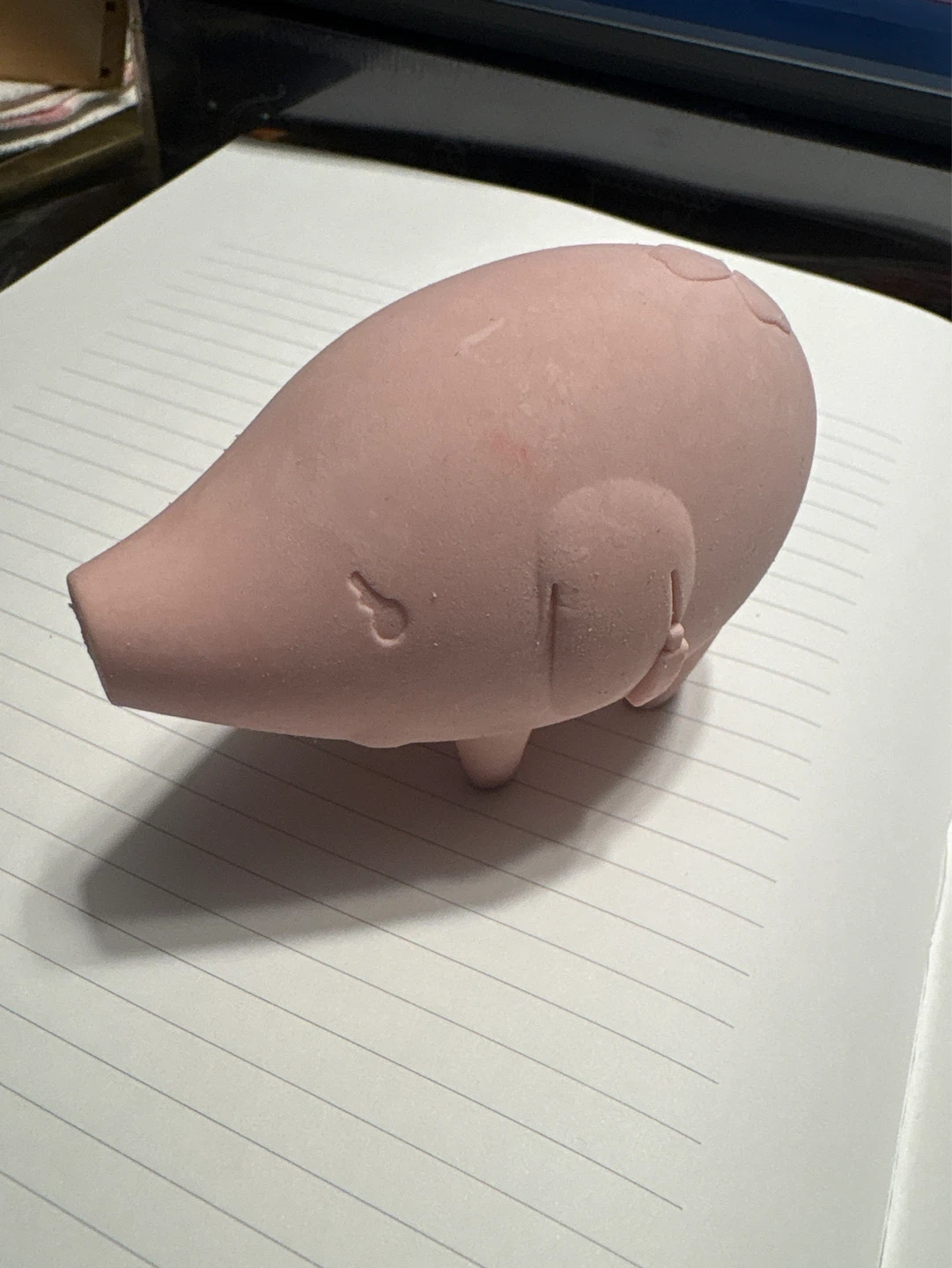 ⚽️Oversized Pink Pig Eraser - photo 2