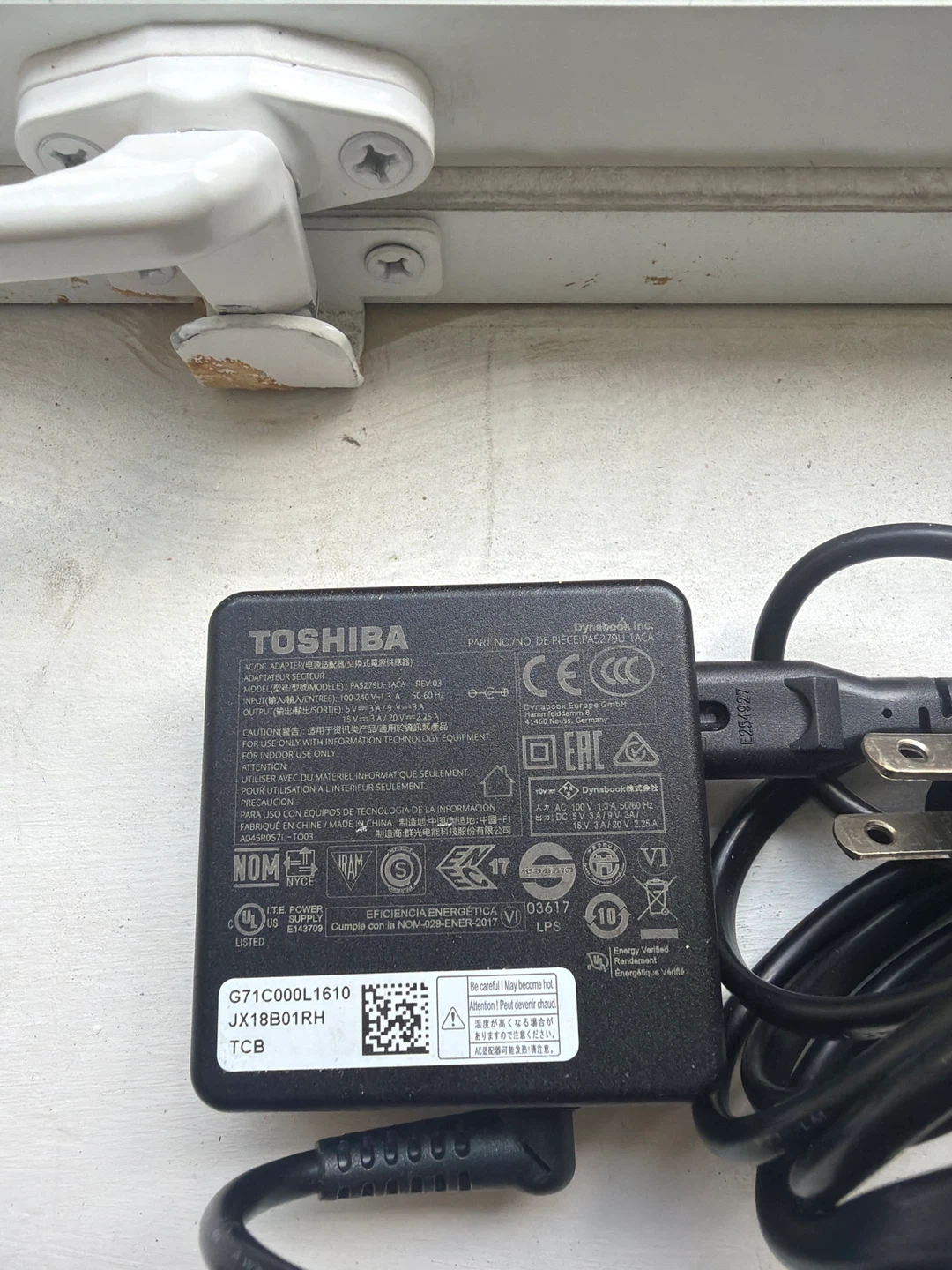 Toshiba Laptop Power Adapter PA5211U-1ACA