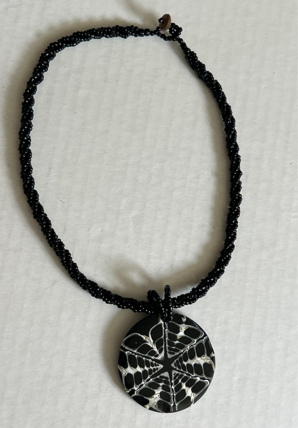 ⚽️Black Beaded Necklace with Round Pendant