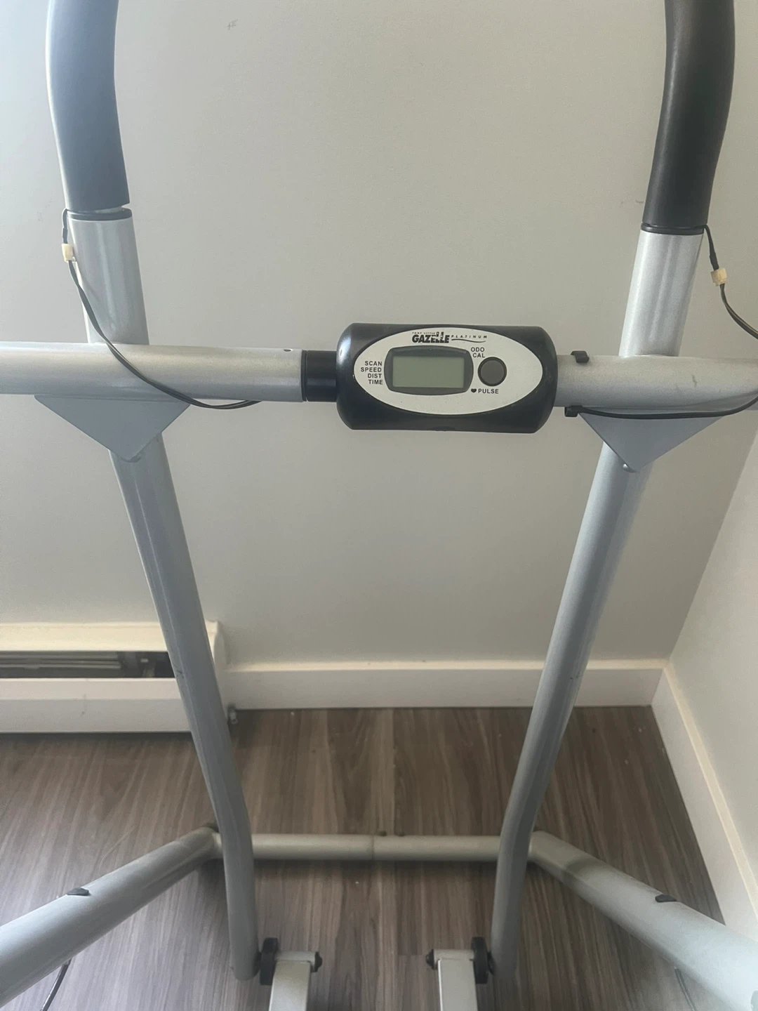 Gazelle Platinum Elliptical Exercise Machine. - photo 3