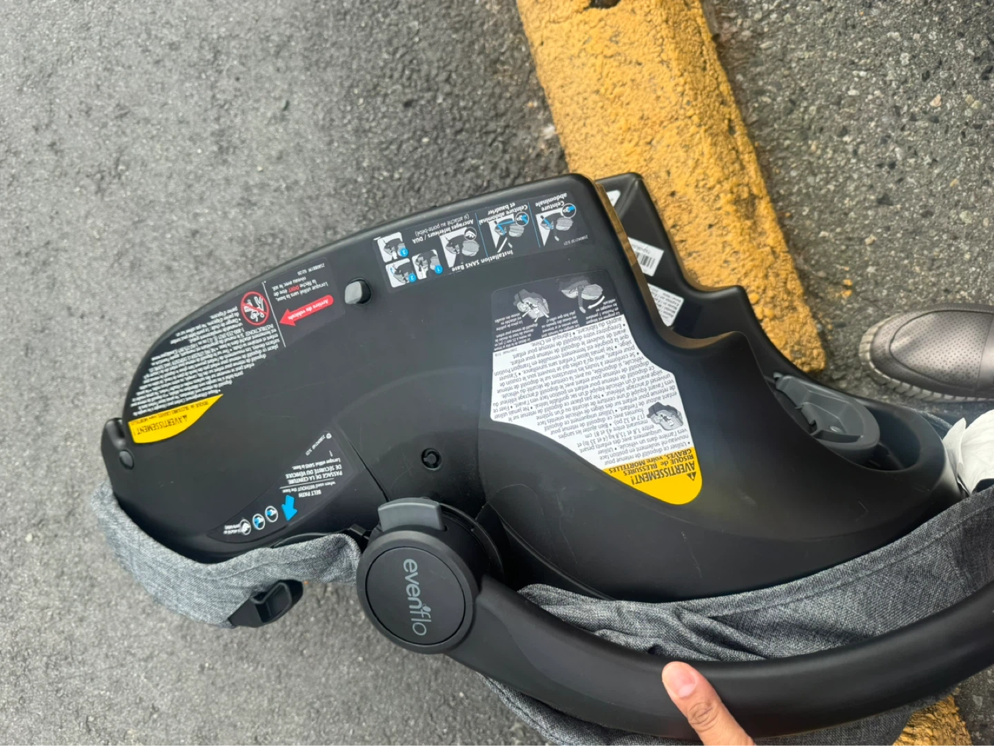Evenflo Omani plus Baby Car Seat Base and troller - photo 4