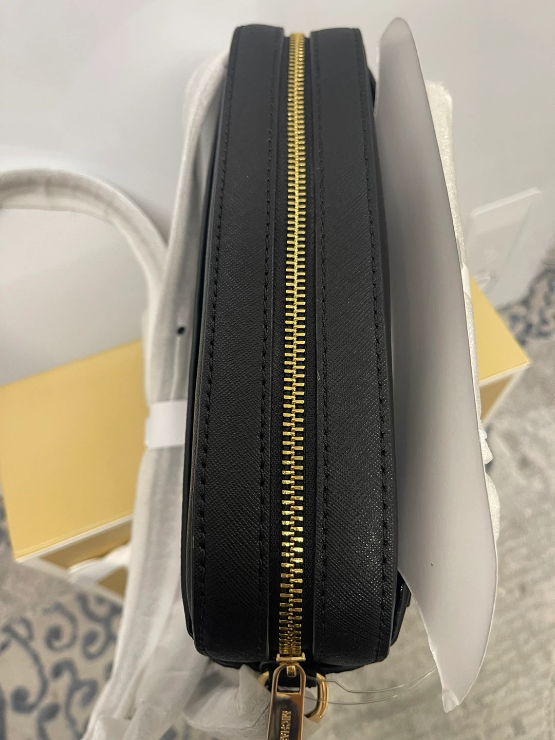Michael Kors Jet Set Item Black Leather Camera Bag - photo 3