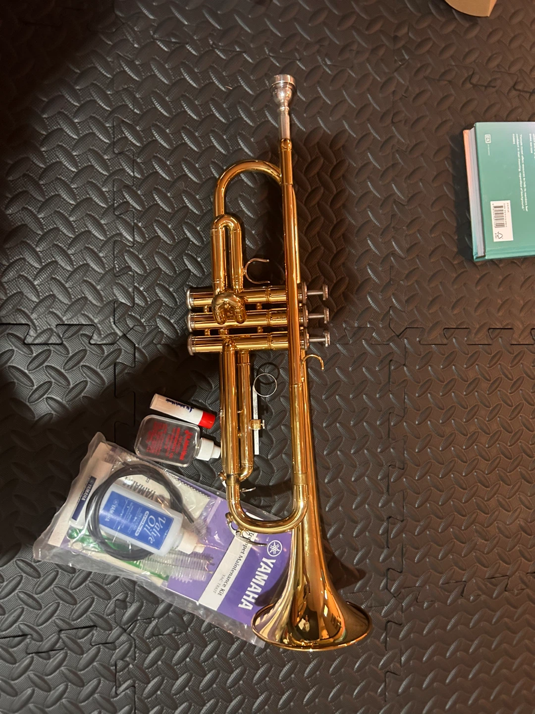 Yamaha Trumpet with Maintenance Kit