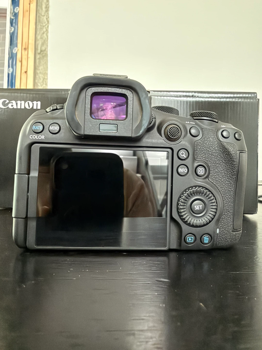 Canon R6 Mark III - 1 month old, like new - photo 2