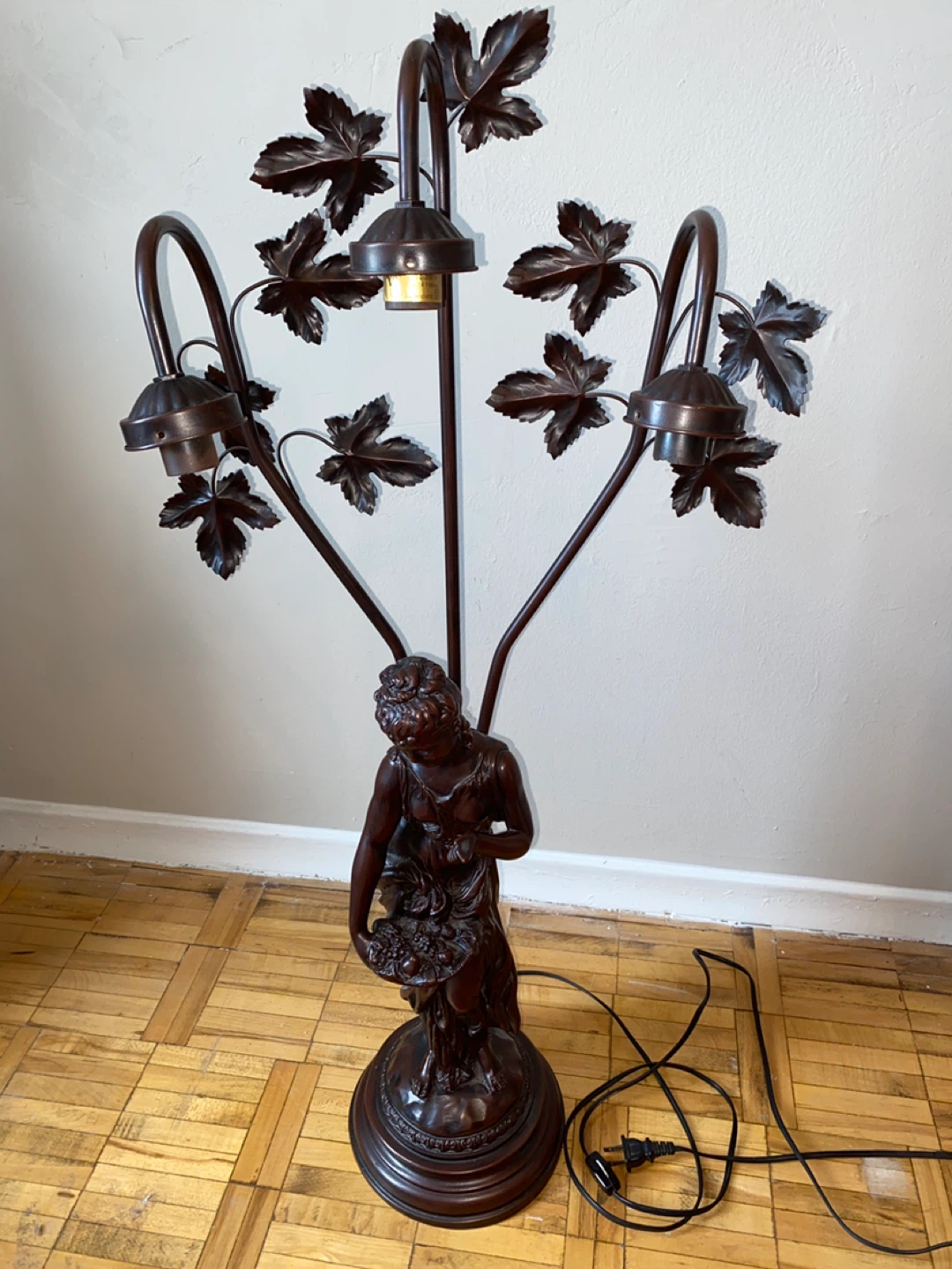 Vintage Art de France Figural Table Lamp with 3 Shades - photo 3