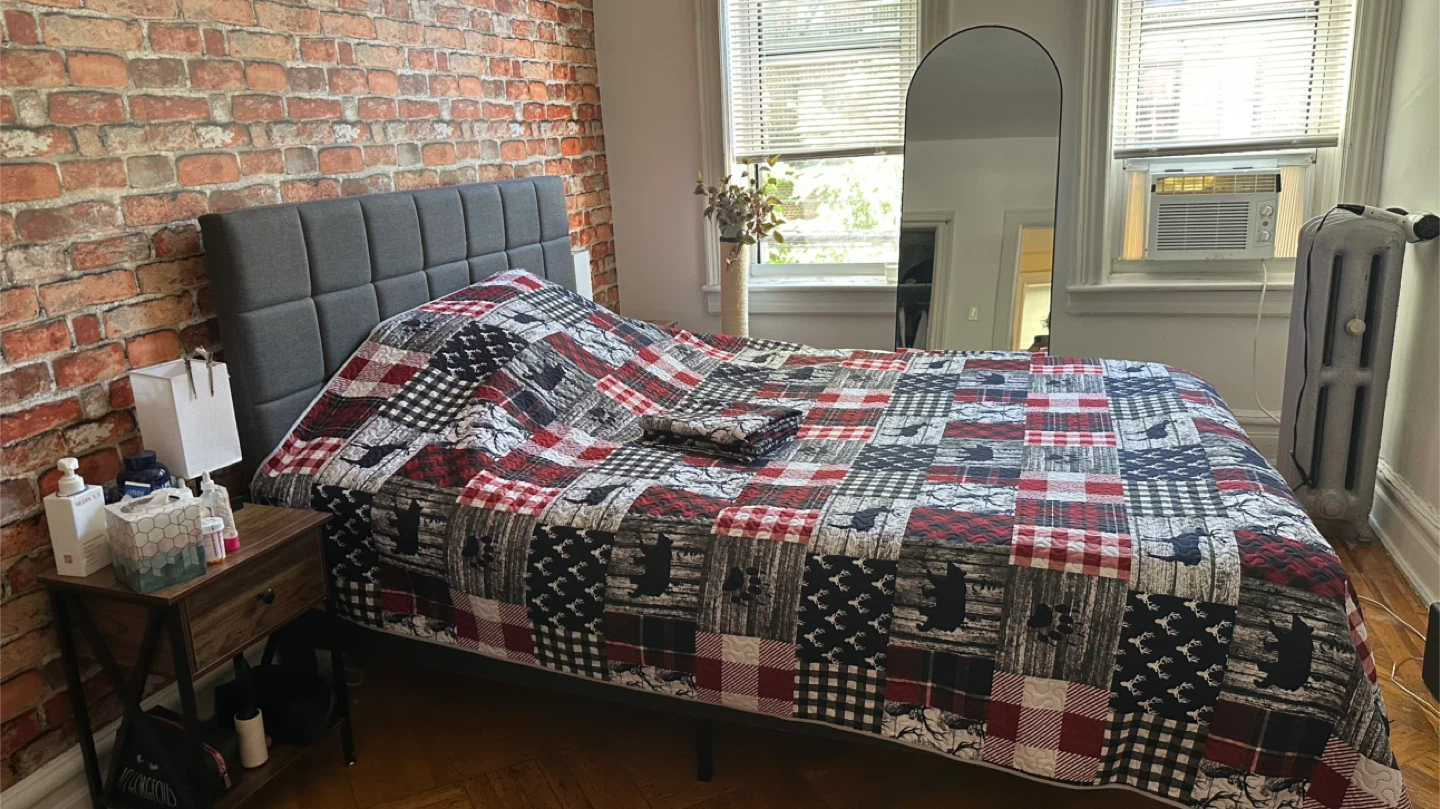 (queen size!) Patchwork Quilt with Deer & Bear Design + 2 shams - photo 2