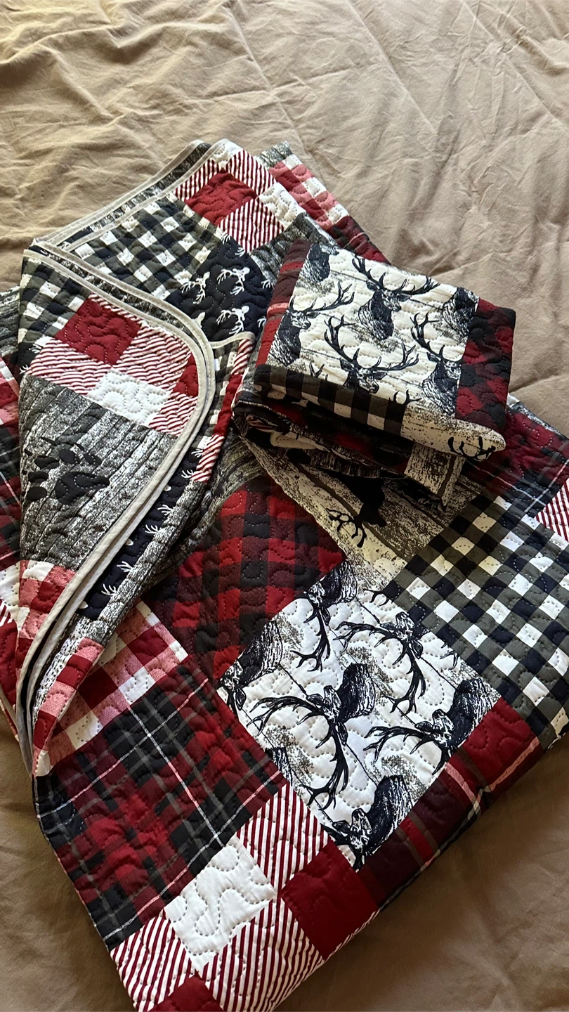 (queen size!) Patchwork Quilt with Deer & Bear Design + 2 shams - photo 4