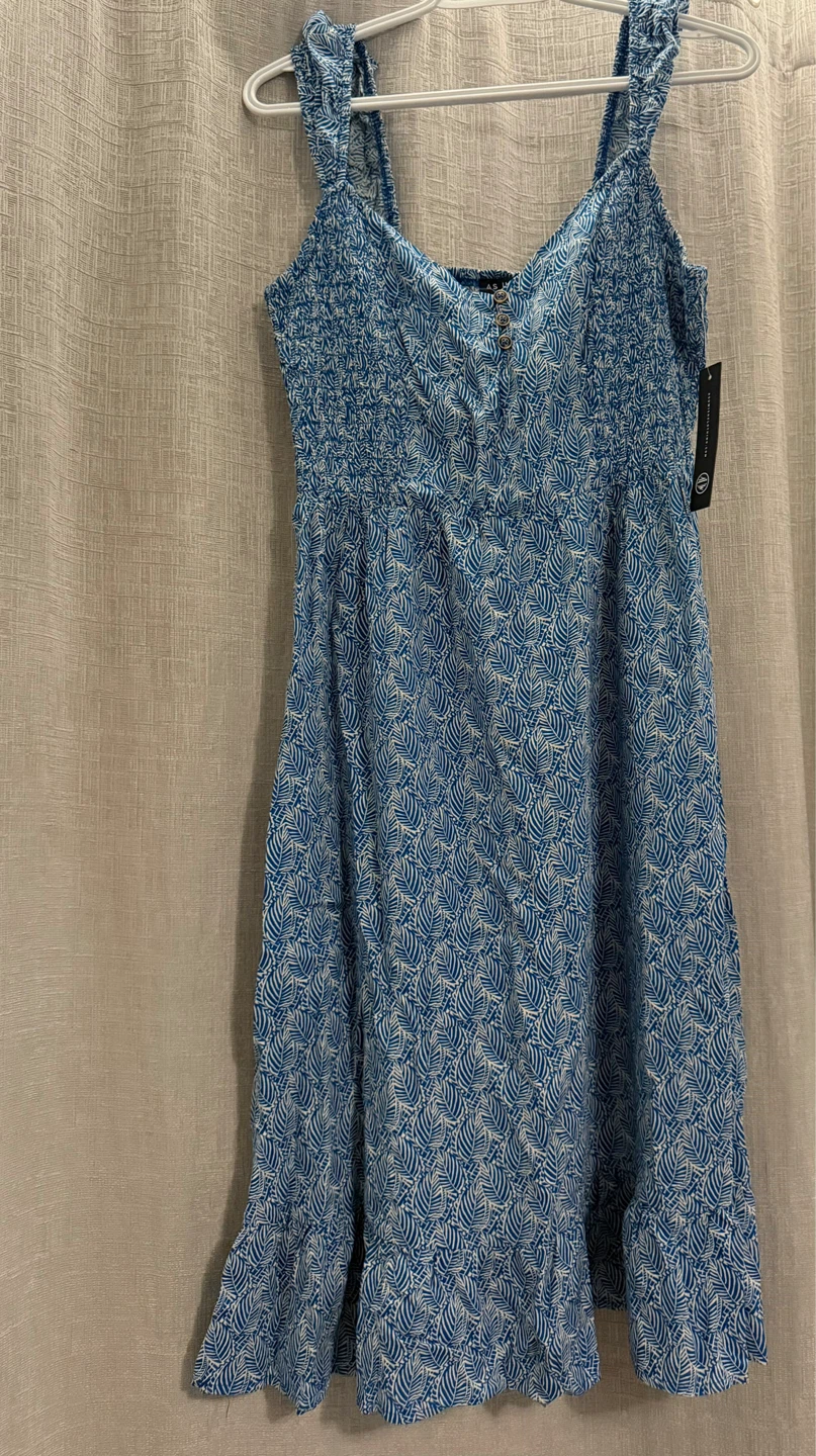 New Blue Leaf Print Smocked Dress
