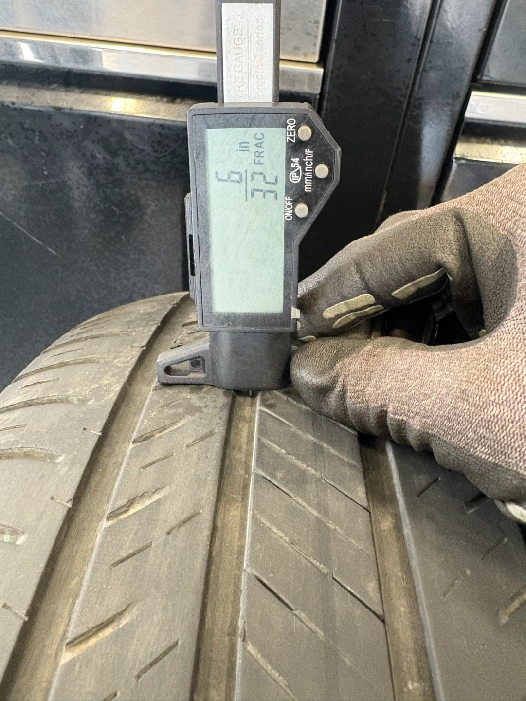 Hankook Kinergy GT Tires 255/65R18 - photo 2
