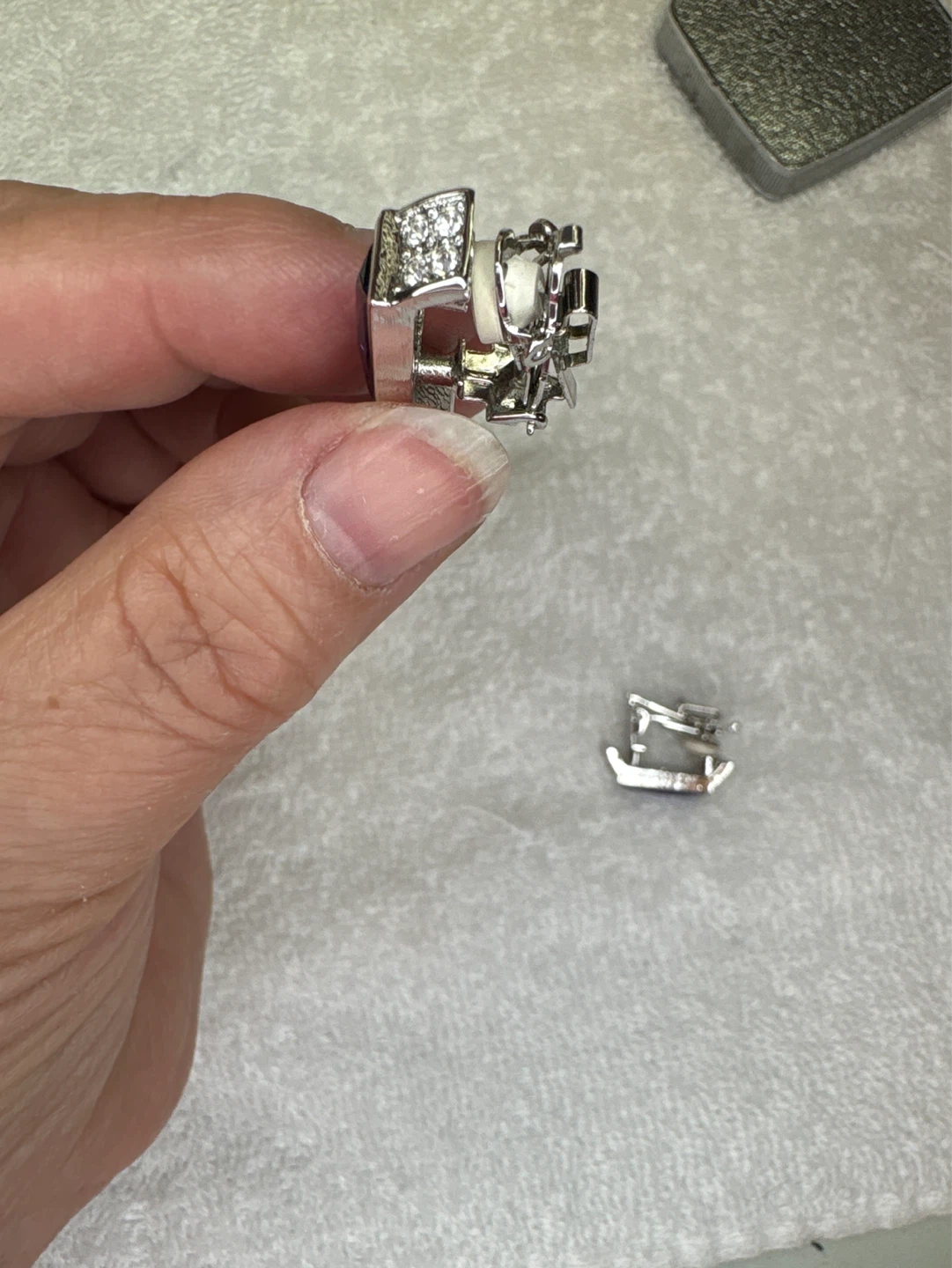 Vintage Butler & FAC clip on earrings - photo 2