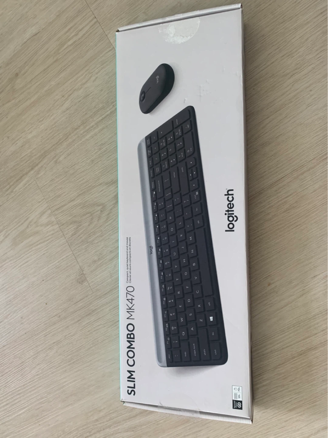 Logitech Wireless Combo MK470 Keyboard and Mouse Set ⚽